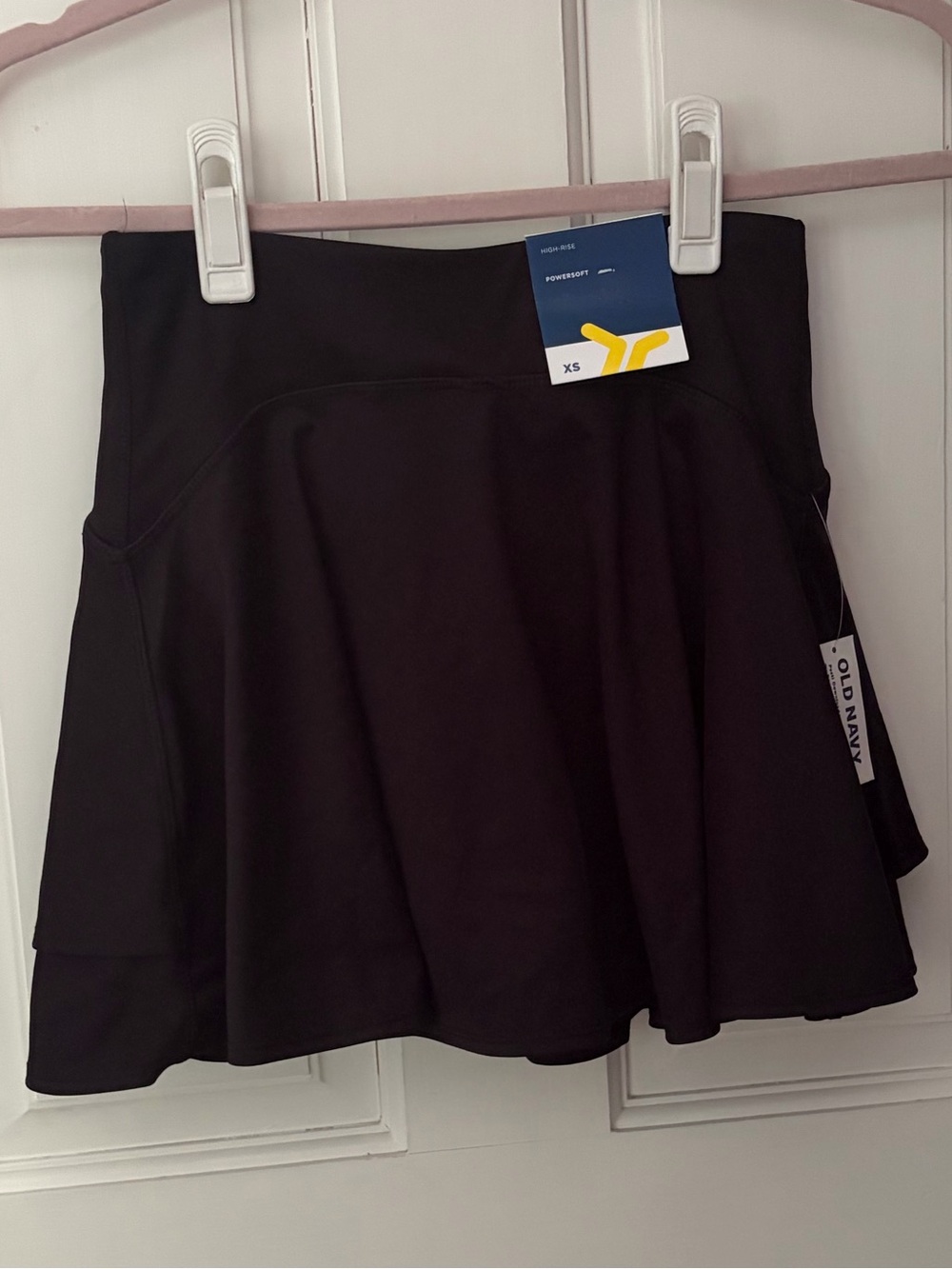 Old navy women’s power soft athletic skirt